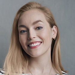 Jeanne Gallée headshot