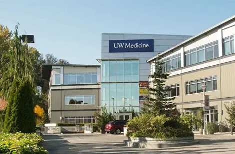 UW Medicine clinic building at Shoreline